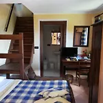 D'hotes Les Fleurs B&B