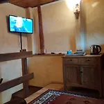 D'hotes Les Fleurs B&B 필라