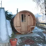 D'hotes Les Fleurs B&B