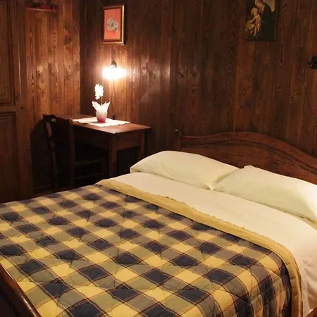 D'hotes Les Fleurs Bed & Breakfast Pila (Valle d'Aosta)