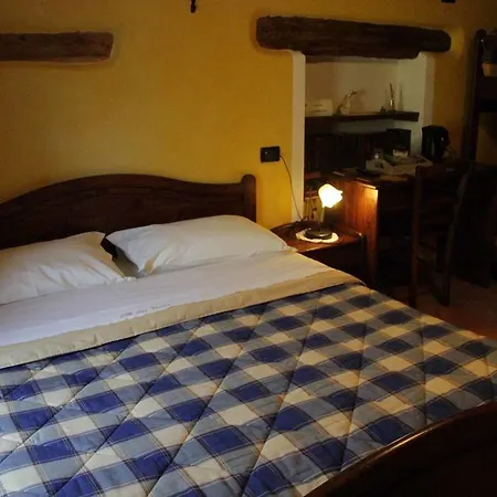 D'hotes Les Fleurs Bed & Breakfast