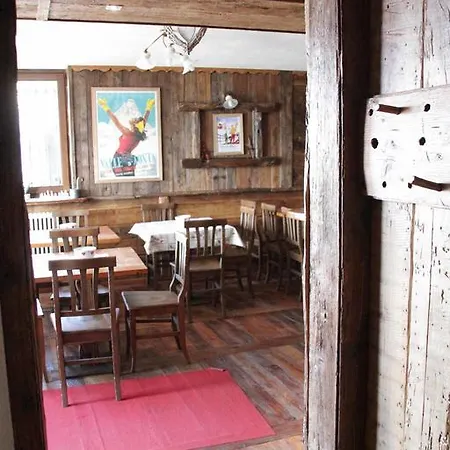 香伯莱斯多特丝雷佛奥司酒店 住宿加早餐酒店 皮拉