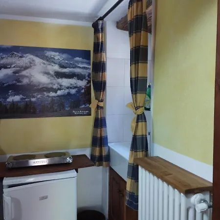 D'hotes Les Fleurs 3*