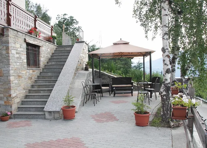 D'hotes Les Fleurs Bed & Breakfast Pila (Valle d'Aosta)