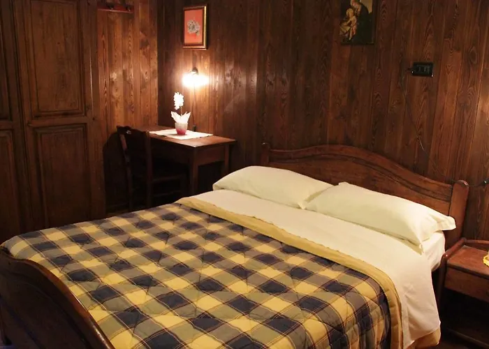 香伯莱斯多特丝雷佛奥司酒店 住宿加早餐酒店 皮拉