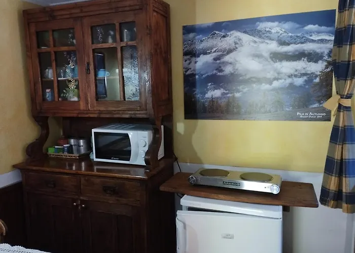 D'hotes Les Fleurs Bed & Breakfast 3*